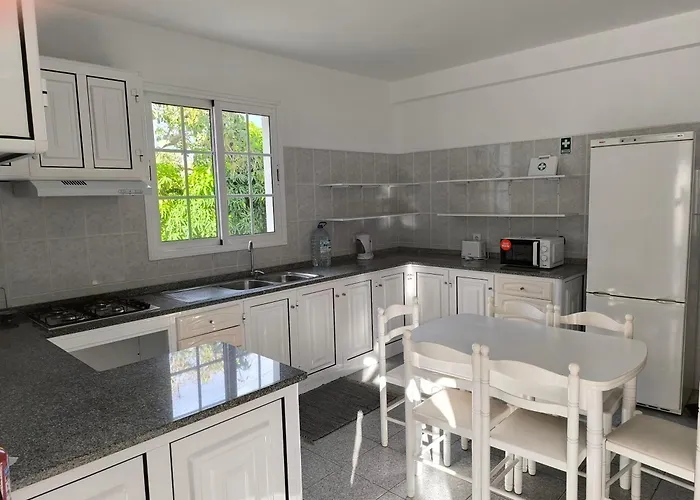 Mae De Deus Sea View